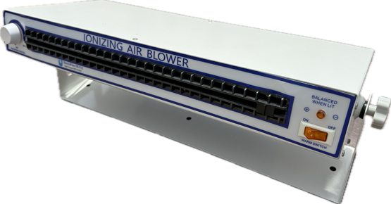 Horizontal ESD Ionizer with warming function